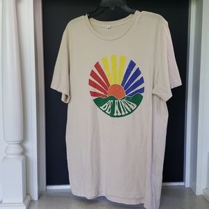 Be Kind sunset XL t-shirt